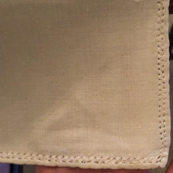 Vintage Linen Tablecloth - Picture 6 of 6